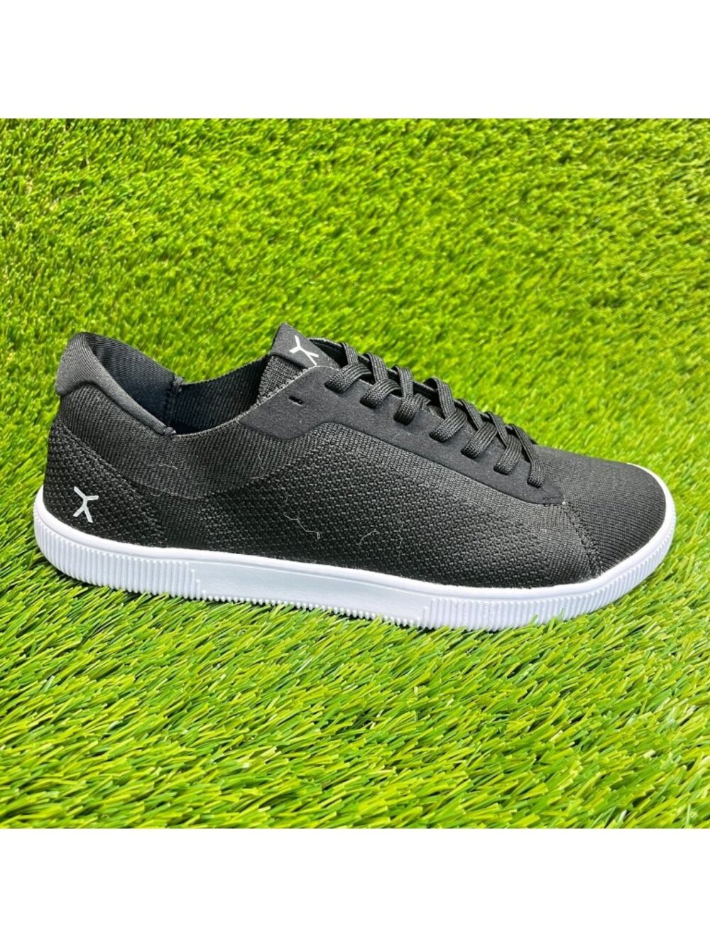 Flux Adapt Trainer Black White Mens Size 9 Womens Size 10 Barefoot Knit Shoes